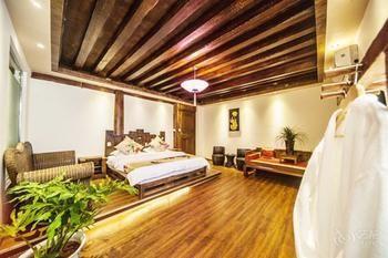 Nobles Living Castle Otel Lijiang  Dış mekan fotoğraf