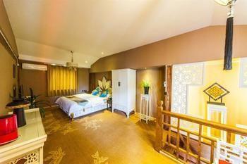 Nobles Living Castle Otel Lijiang  Dış mekan fotoğraf